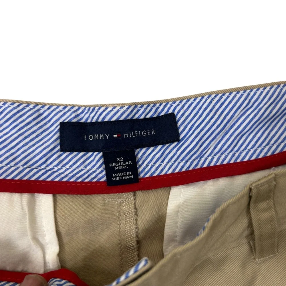 Tommy Hilfiger Shorts Mens Size‎ 32 Regular Khaki Chino Casual Preppy Classic